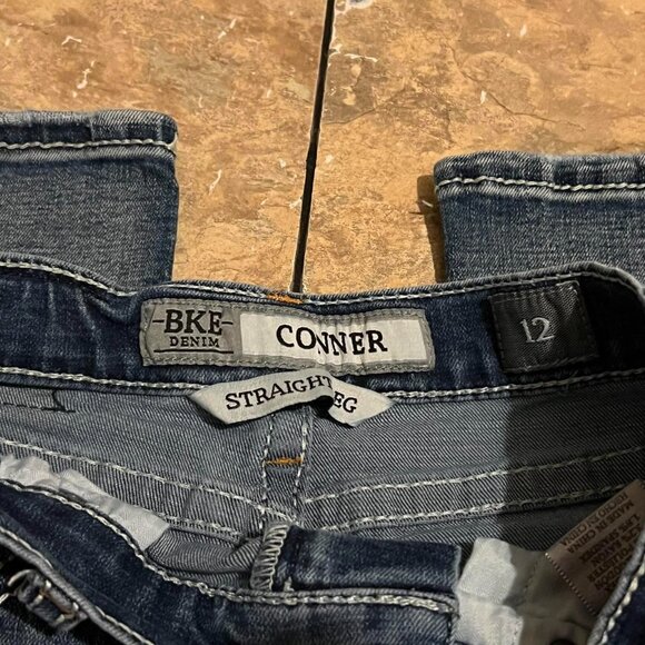 BKE jeans CONNER size 12 Straight Leg Distressed - Picture 5 of 6